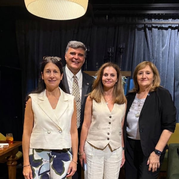 Gemini_Generated_Image_e82h7be82h7be82h